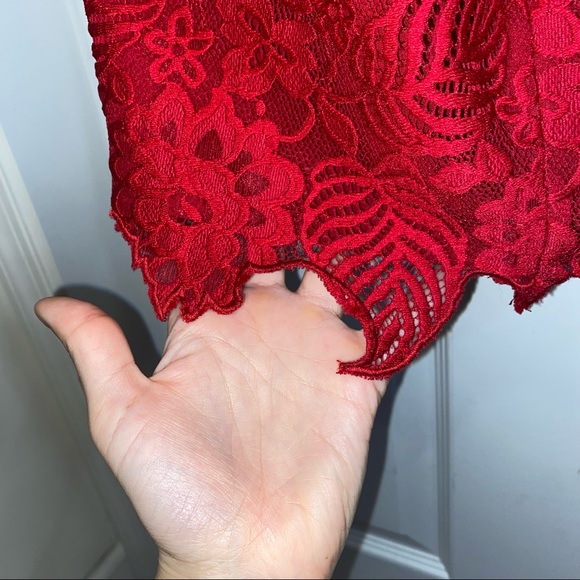 HOUSE OF CB RED MILAY LACE MINI HALTER NECK DRESS SIZE SMALL - Picture 5 of 13